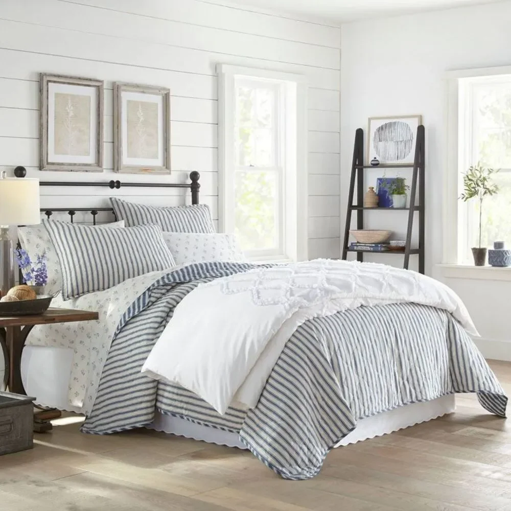 Twin Willow Way Ticking Stripe Pre-Washed Quilt & Sham Set - Navy Blue